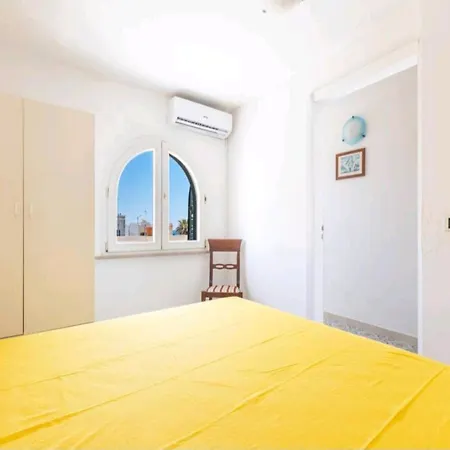 Marea Leuca - Entire Heritage Seafront Estate & Parking *