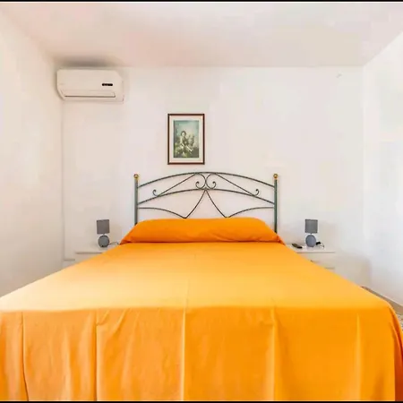 Διαμέρισμα Retro Fronte Mare *